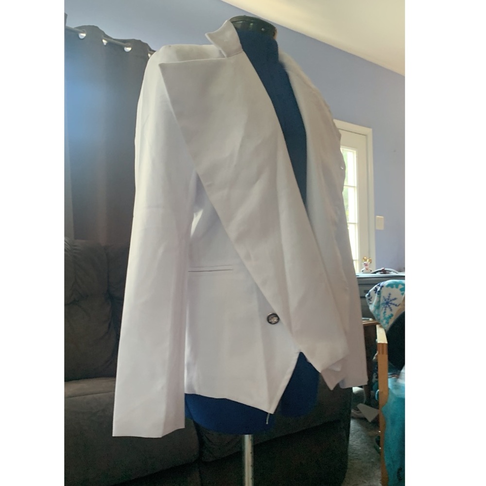 Double Breasted White Coat - image 6